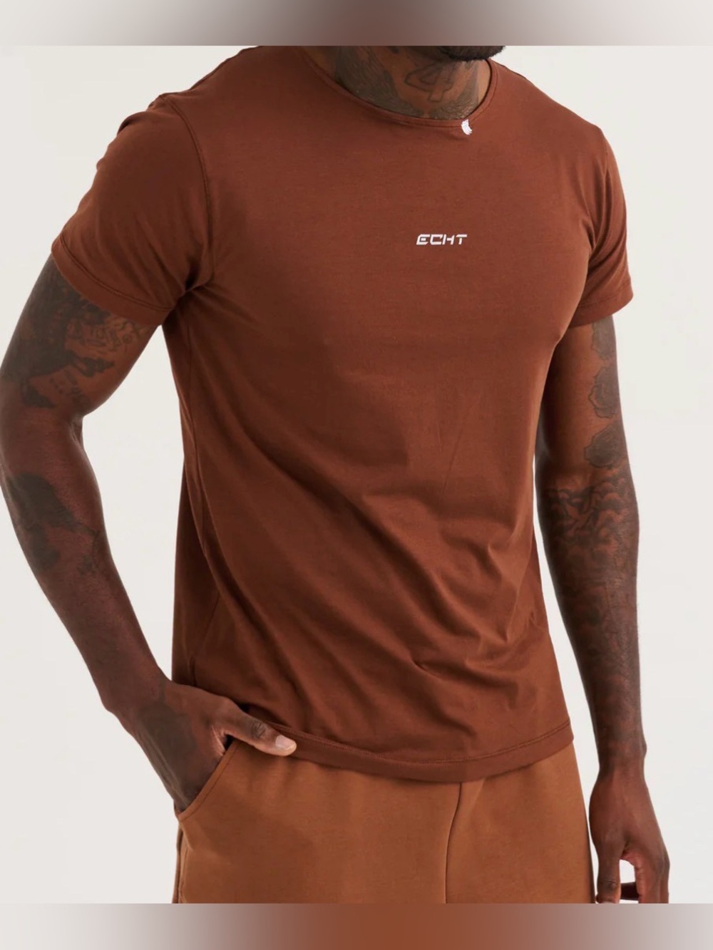 Echt Apparel All Season T-Shirt‎ L Lightweight Moisture-Wicking Performance Tee